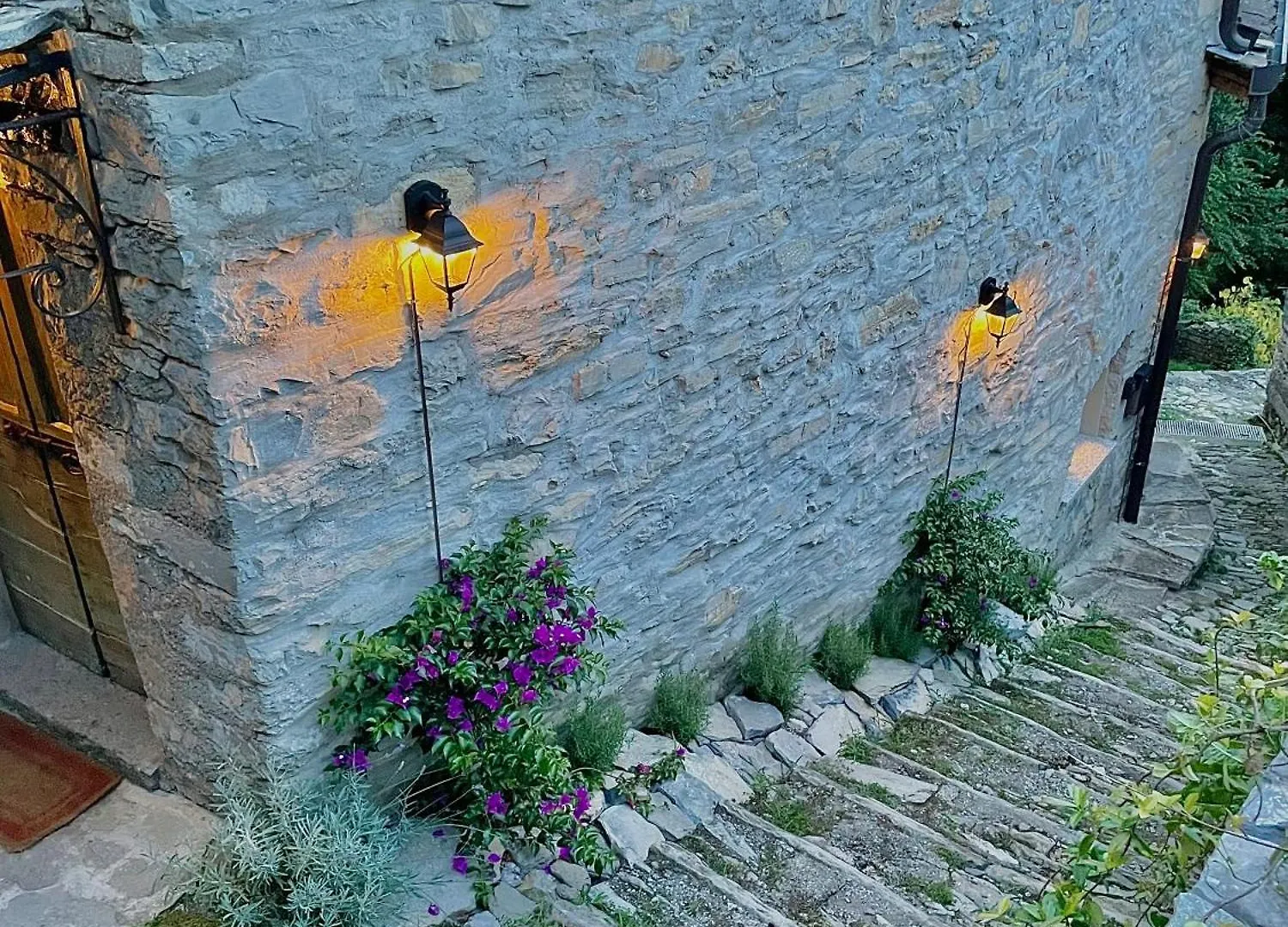 Vila Borgo Di Laglio